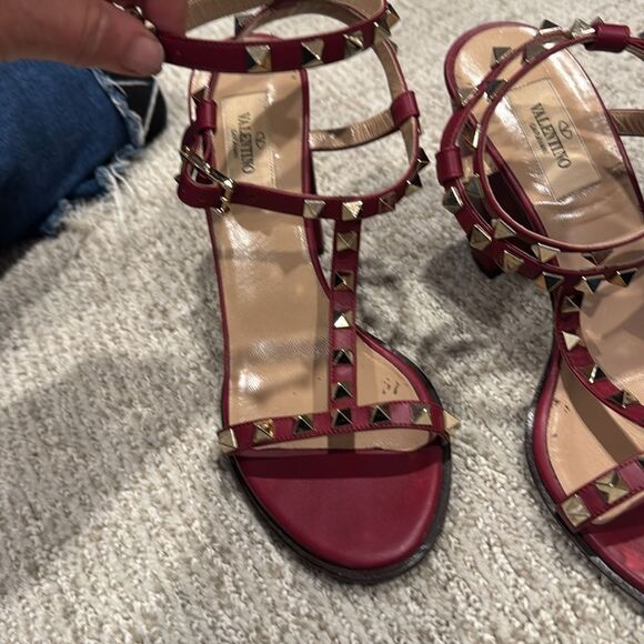 Valentino Garavanti Rockstud Rubino Authentic Sz 7.5 - Picture 3 of 14